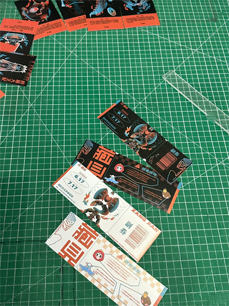 燈箱布與寫真布、噴繪布怎么區(qū)分？